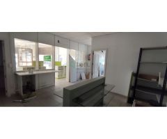 LOCAL COMERCIAL DE ESQUINA EN ZONA CENTRO, PRÓXIMO A PUERTA PILAR
