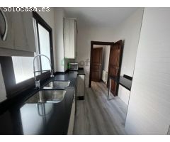 PISO RECIÉN REFORMADO CON GARAJE Y TRASTERO EN EL CENTRO DE BADAJOZ (EDIFICIO