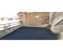 ¡EXCELENTE INVERSIÓN! EDIFICIO DE TRES PLANTAS CON GRAN TERRAZA EN EL CENTRO