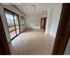 ESTUPENDO PISO EN EL CENTRO DE BADAJOZ