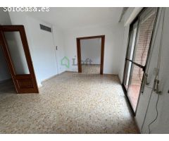 ESTUPENDO PISO EN EL CENTRO DE BADAJOZ
