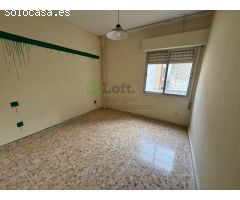 ESTUPENDO PISO EN EL CENTRO DE BADAJOZ