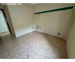 ESTUPENDO PISO EN EL CENTRO DE BADAJOZ