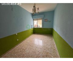 ESTUPENDO PISO EN EL CENTRO DE BADAJOZ
