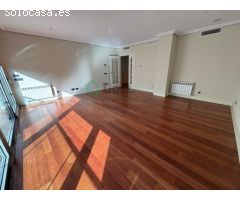 PISO CON GARAJE Y TRASTERO EN EL CENTRO DE BADAJOZ