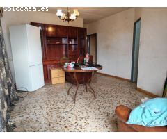 CASA PARA REFORMAR EN LAS 800