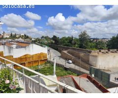 PISO DE 5 HABITACIONES EN EL CENTRO