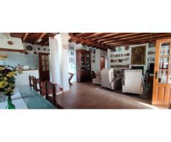 CHALET CON PISCINA PRIVADA EN LOS MONTITOS