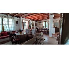 CHALET CON PISCINA PRIVADA EN LOS MONTITOS