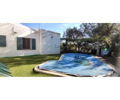 CHALET CON PISCINA PRIVADA EN LOS MONTITOS