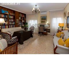 PISO DE 5 DORMITORIOS EN CENTRO