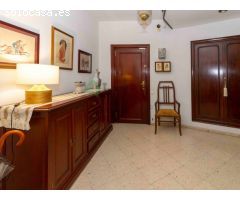 PISO DE 5 DORMITORIOS EN CENTRO