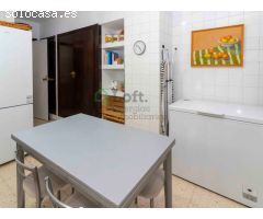 PISO DE 5 DORMITORIOS EN CENTRO