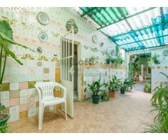 PISO EN PLANTA BAJA CON GRAN PATIO