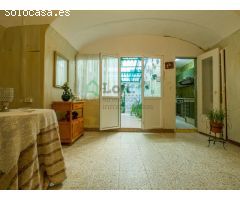 PISO EN PLANTA BAJA CON GRAN PATIO