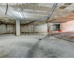 Adosado en Llubí: Nueva Construcción con Piscina Comunitaria y Vistas al Campo