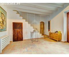 Hermosa Casa Reformada con Patio y Piscina en las Afueras de Campanet