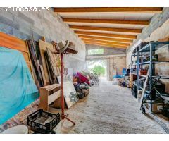 Finca para reformar con vistas, piscina y un molino antiguo