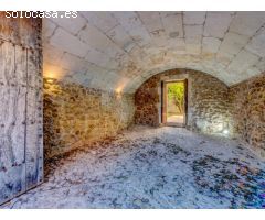 Encantadora casa mallorquina restaurada con jardín privado en Selva