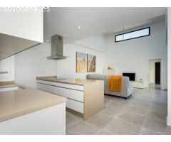 CASA CONTEMPORÁNEA EN DAYA NUEVA