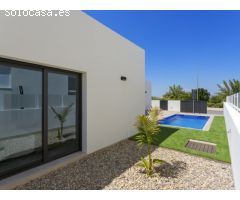 CASA CONTEMPORÁNEA EN DAYA NUEVA