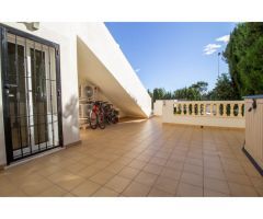 SUPER VILLA INDEPENDIENTE EN ESQUINA CON PISCINA INFINITY PRIVADA Y VISTAS