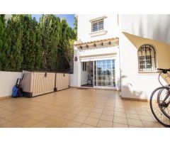 SUPER VILLA INDEPENDIENTE EN ESQUINA CON PISCINA INFINITY PRIVADA Y VISTAS