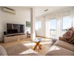 SUPER VILLA INDEPENDIENTE EN ESQUINA CON PISCINA INFINITY PRIVADA Y VISTAS