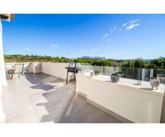 SUPER VILLA INDEPENDIENTE EN ESQUINA CON PISCINA INFINITY PRIVADA Y VISTAS