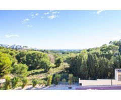 SUPER VILLA INDEPENDIENTE EN ESQUINA CON PISCINA INFINITY PRIVADA Y VISTAS