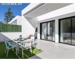 Precioso villa de 3 dormitorios en Pinar de Campoverde