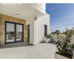 Chalet adosado en venta en Polop, con 3 dormitorios