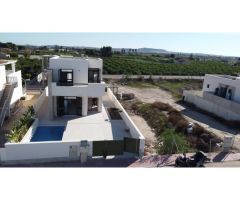 Precioso chalet contemporáneo en Daya Nueva