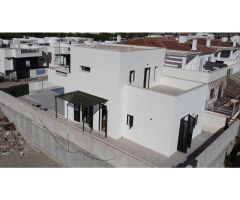Precioso chalet contemporáneo en Daya Nueva