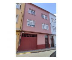 Se vende casa unifamiliar en el centro de Cedeira