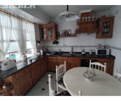 Se vende casa unifamiliar en el centro de Cedeira
