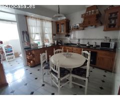 Se vende casa unifamiliar en el centro de Cedeira