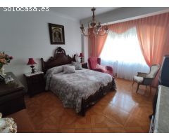Se vende casa unifamiliar en el centro de Cedeira