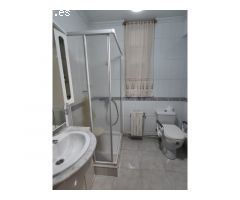 Se vende casa unifamiliar en el centro de Cedeira