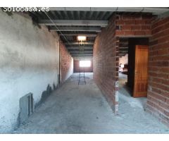 Se vende casa unifamiliar en el centro de Cedeira