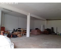 Se alquila bajo comercial