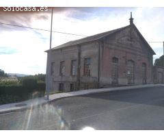 Se vende casa con finca en A Barqueira