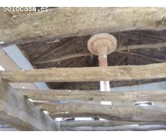 Se vende casa con finca en A Barqueira