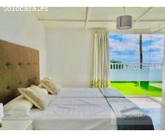 Se vende Bungalow de 3 dormitorios con aparcamiento y vistas al mar en San