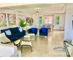 Se vende Bungalow de 3 dormitorios con aparcamiento y vistas al mar en San