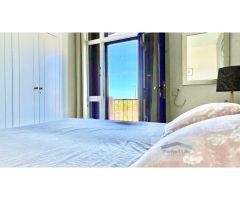 SE ALQUILA REFORMADO DUPLEX DE 2 DORMITORIOS CON TERRAZA Y BALCON EN MELONERAS
