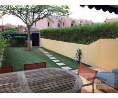SE ALQUILA DUPLEX MODERNO DE 2 DORMITORIOS EN EL COMPLEJO BAHIA MELONERAS