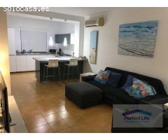 SE ALQUILA DUPLEX MODERNO DE 2 DORMITORIOS EN EL COMPLEJO BAHIA MELONERAS