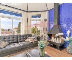 Exclusiva Villa Multifamiliar en Caleta de Vélez