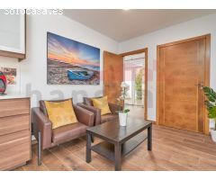 Exclusiva Villa Multifamiliar en Caleta de Vélez